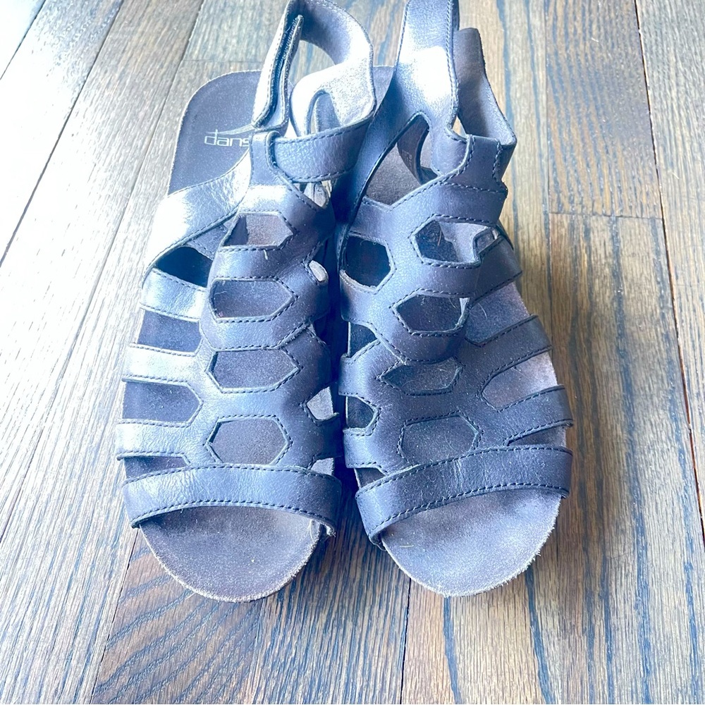 Dansko Sz 39 Leather Black Glad Velcro Ankle Strap Sandal w/ Cork Footbed Black